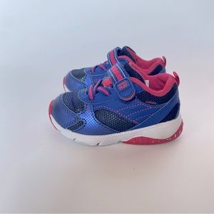 Stride Rite Indy Sneaker size 5 wide